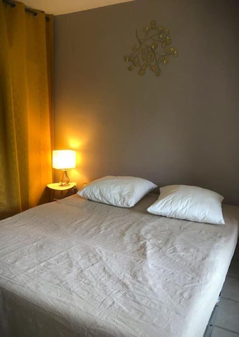 Studio Cabine Climatise 800 M De La Plage Et Des Commerces Bormes-les-Mimosas Εξωτερικό φωτογραφία