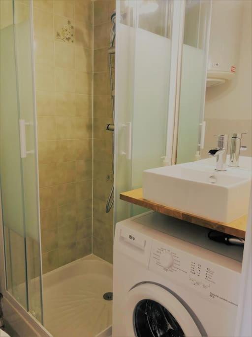 Studio Cabine Climatise 800 M De La Plage Et Des Commerces Bormes-les-Mimosas Εξωτερικό φωτογραφία
