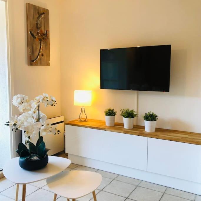 Studio Cabine Climatise 800 M De La Plage Et Des Commerces Bormes-les-Mimosas Εξωτερικό φωτογραφία