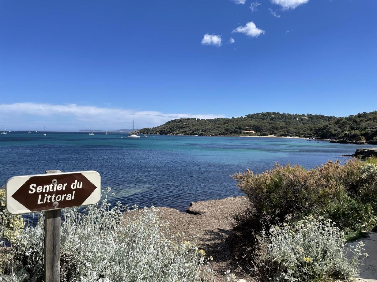 Studio Cabine Climatise 800 M De La Plage Et Des Commerces Bormes-les-Mimosas Εξωτερικό φωτογραφία